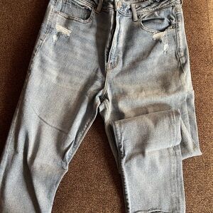 American Eagle Outfitters Mom Jeans